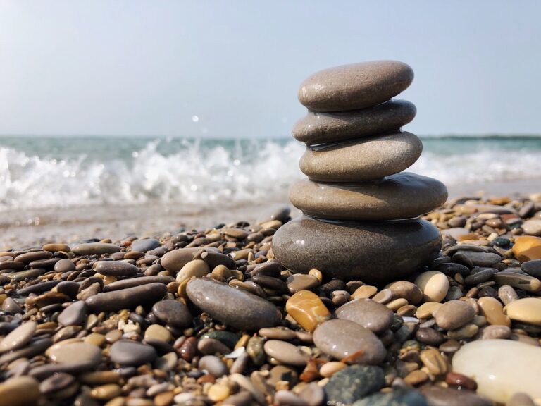 rock, balance, zen-4352354.jpg